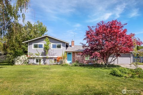 Photo of 3115 Brisbane Street, Walla Walla, WA 99362 (MLS # 2370186)