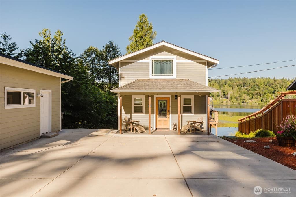 Photo of 8022 Long Lake Road SE, Port Orchard, WA 98367 (MLS # 2550323)