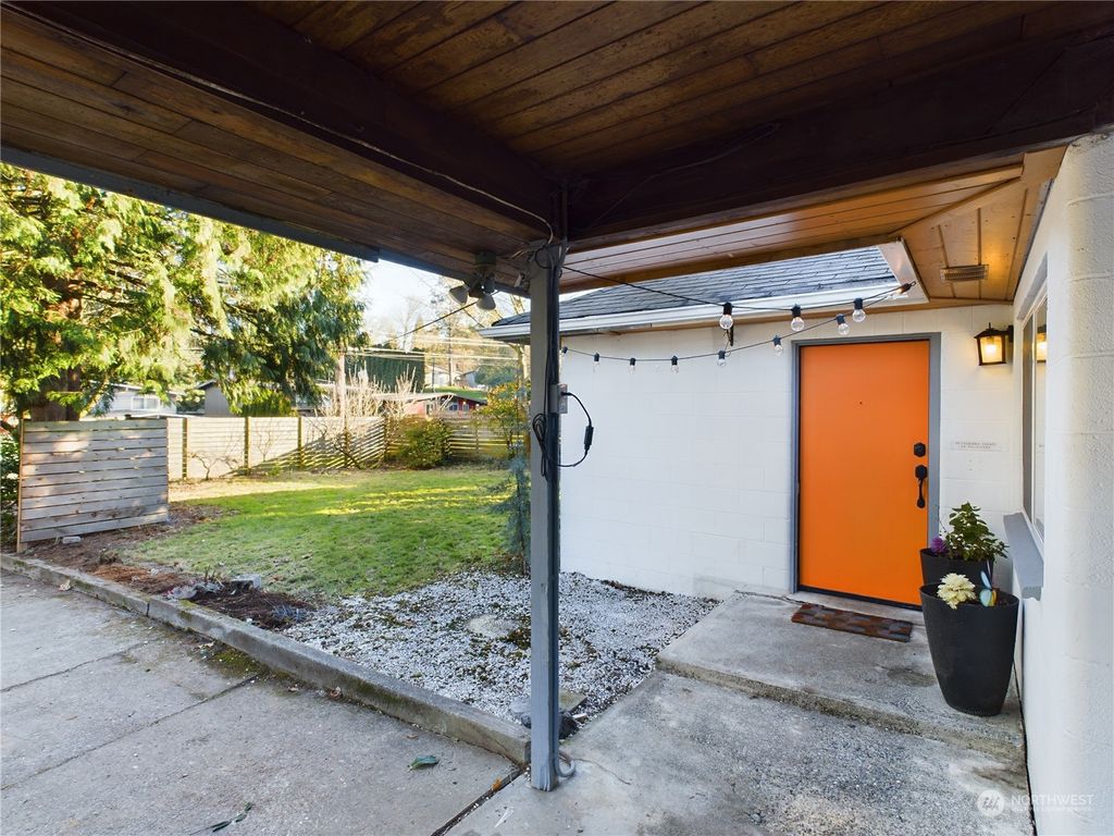 Photo of 11615 8th Avenue S, Seattle, WA 98168 (MLS # 2327781)
