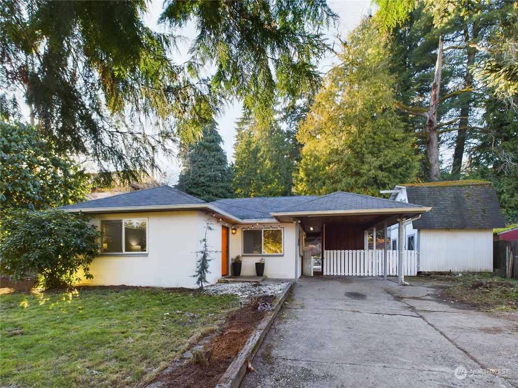 Photo of 11615 8th Avenue S, Seattle, WA 98168 (MLS # 2327781)