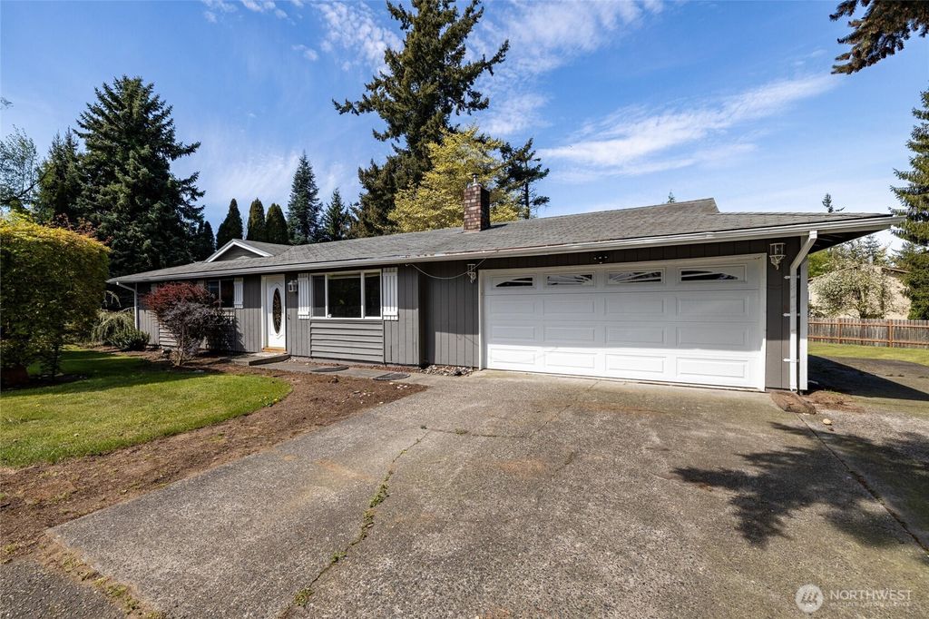 Photo of 6725 La Bello Drive, Lynden, WA 98264 (MLS # 2508963)