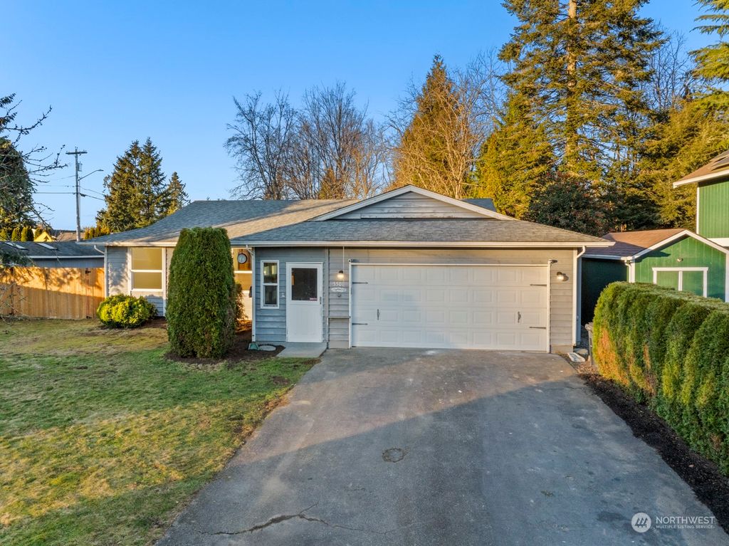 Photo of 5501 93rd Place NE, Marysville, WA 98270 (MLS # 2303582)