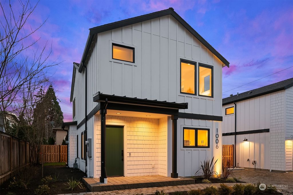 Photo of 1006 6th Street, Kirkland, WA 98033 (MLS # 2022929)