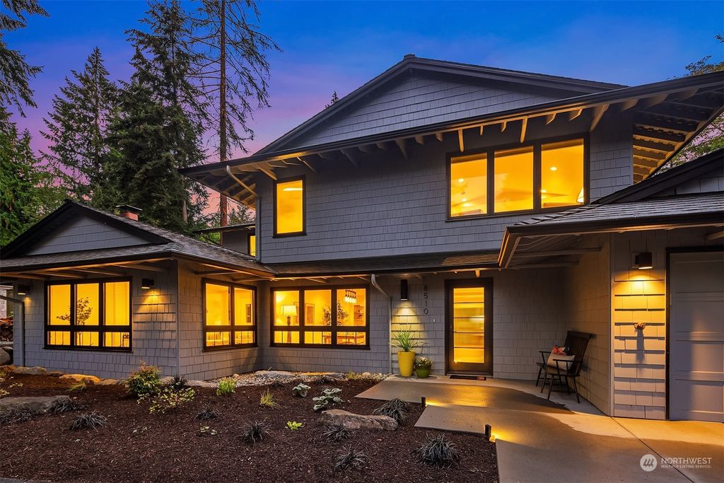 Photo of 8510 SE 82nd Street, Mercer Island, WA 98040 (MLS # 2295450)