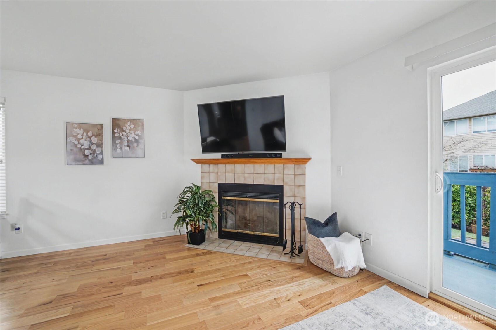 4108 NE 6th Place 2A