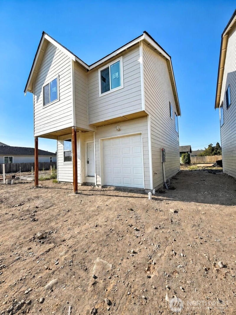 786 McCauley Ave