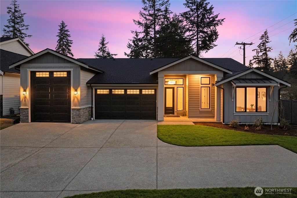 Photo of 541 SW 366th Street #1, Federal Way, WA 98023 (MLS # 2407554)