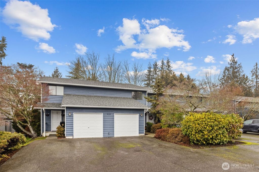 Photo of 5123 81st Place SW #6, Mukilteo, WA 98275 (MLS # 2333841)