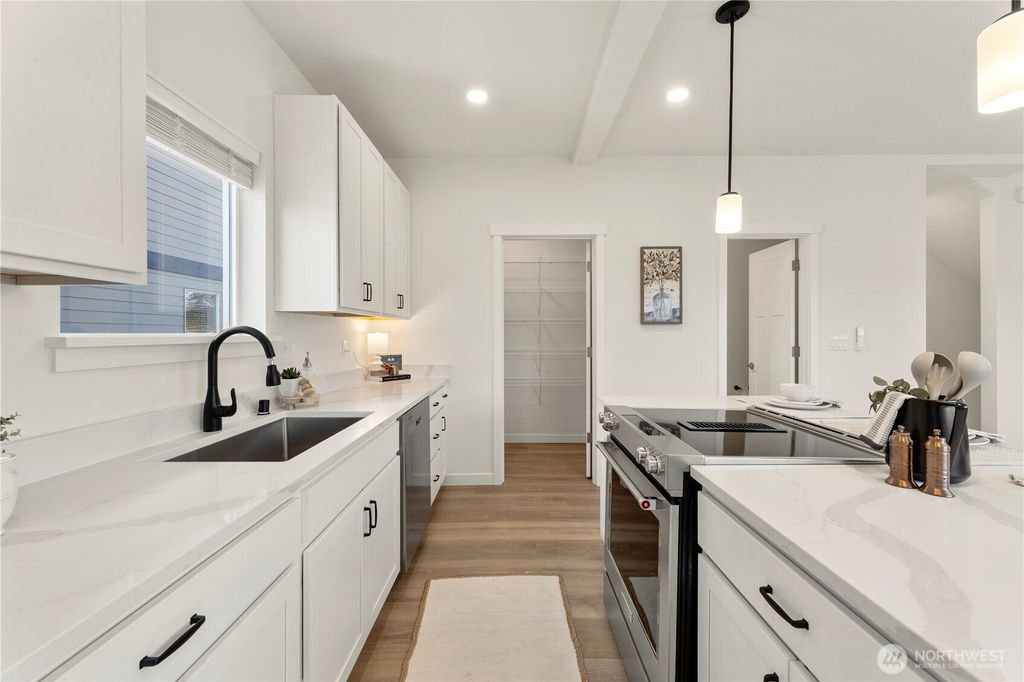 Photo of 1846 127th Avenue NE #B1, Lake Stevens, WA 98258 (MLS # 2526464)