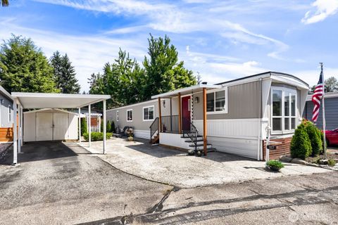 Photo of 7301 NE 175th Street ST #117, Kenmore, WA 98028 (MLS # 2526343)
