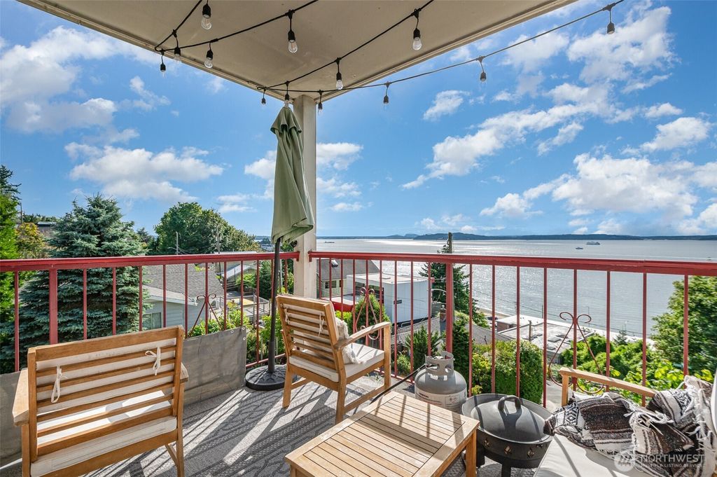 Photo of 5310 SW College Street, Seattle, WA 98116 (MLS # 2398106)