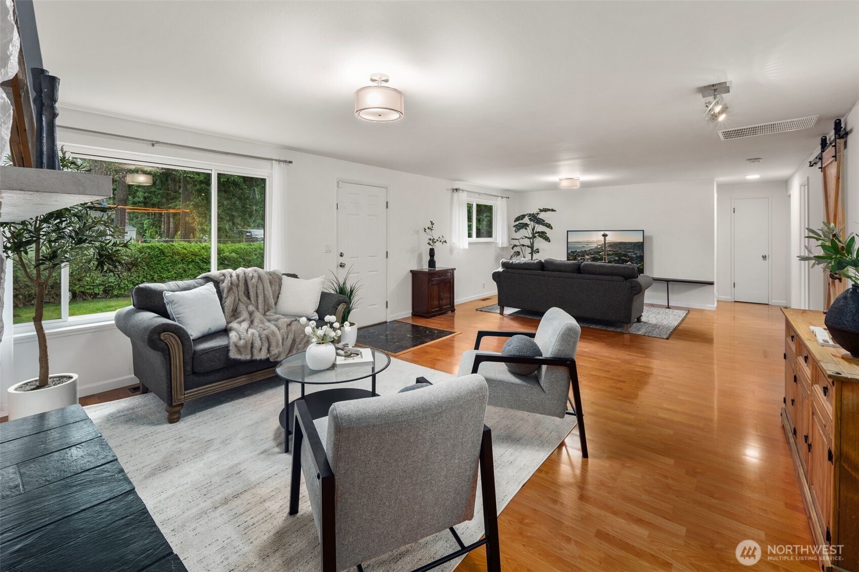 204 Duvall Ave SE
