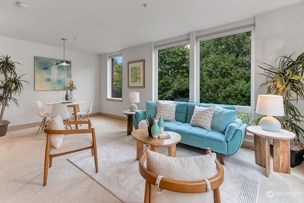 Photo of 4547 8th Avenue NE #406, Seattle, WA 98105 (MLS # 2293885)