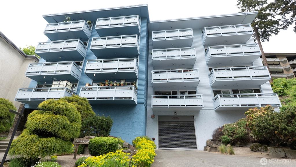 Photo of 7060 Lincoln Park Way S, Seattle, WA 98136 (MLS # 2382545)