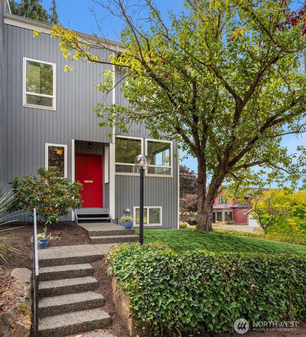 Photo of 4424 4th Avenue NW #5, Seattle, WA 98107 (MLS # 2433432)