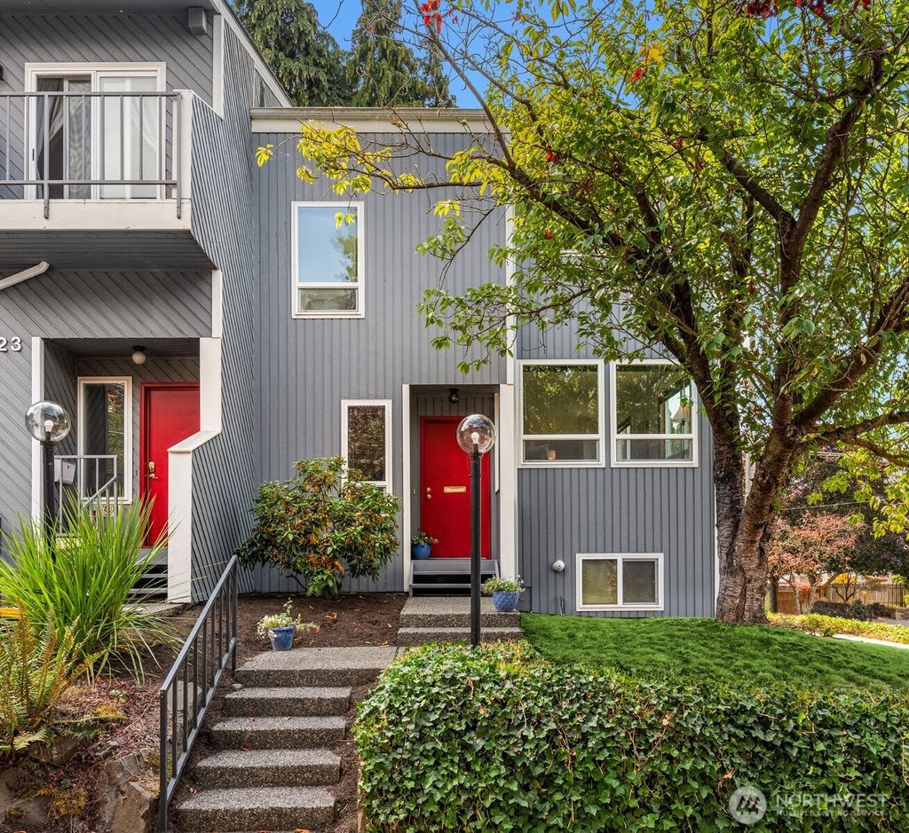 Photo of 4424 4th Avenue NW #5, Seattle, WA 98107 (MLS # 2433432)
