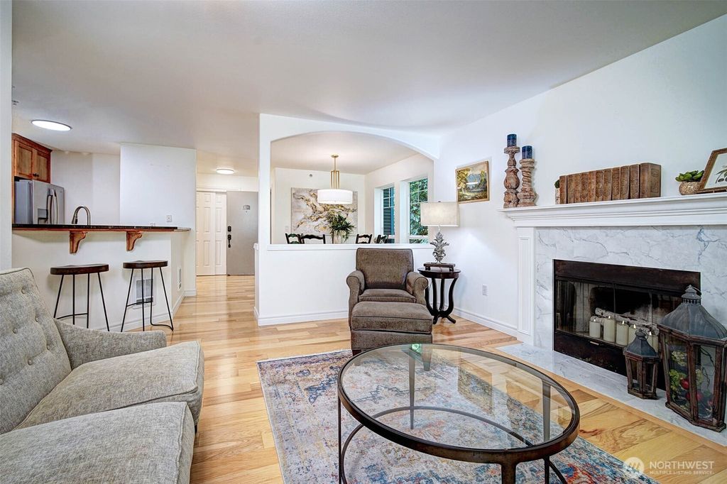 Photo of 18501 SE Newport Way #J238, Issaquah, WA 98027 (MLS # 2519668)