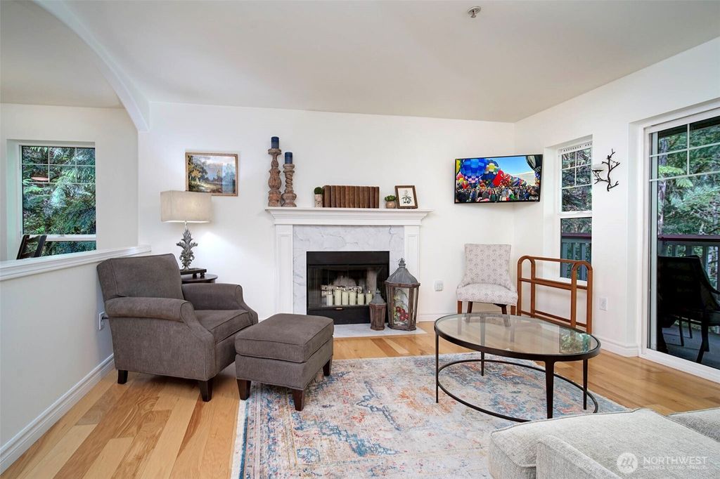 Photo of 18501 SE Newport Way #J238, Issaquah, WA 98027 (MLS # 2519668)