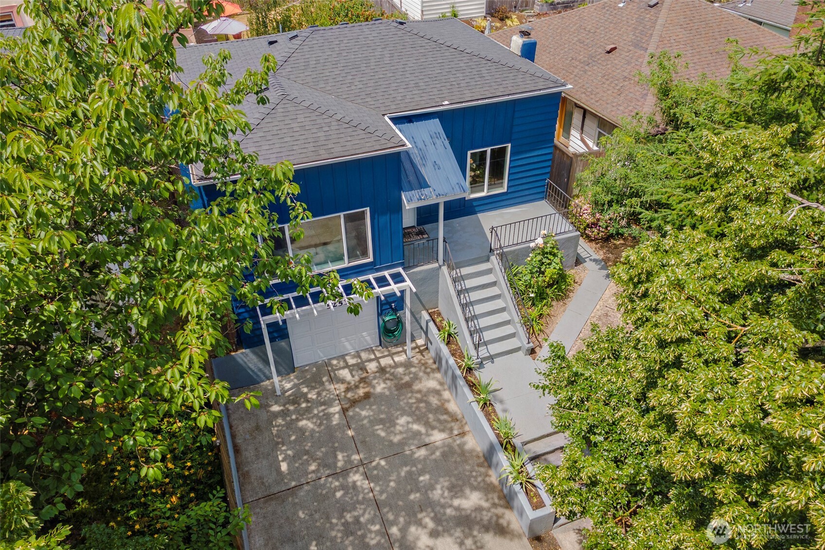 5253 35th Avenue SW