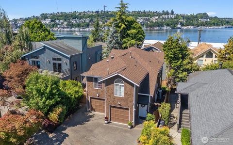 Photo of 2511 Minor Avenue E, Seattle, WA 98102 (MLS # 2538874)