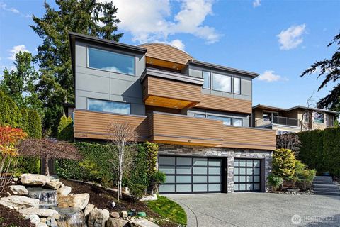 Photo of 11262 SE 34th St St, Bellevue, WA 98004 (MLS # 2528792)
