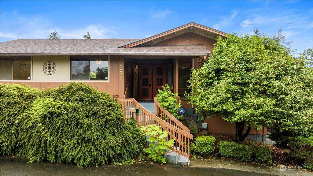 Photo of 7227 S 128th Street, Seattle, WA 98178 (MLS # 2129657)