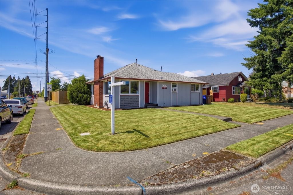 Photo of 7048 S Oakes Street, Tacoma, WA 98409 (MLS # 2539534)