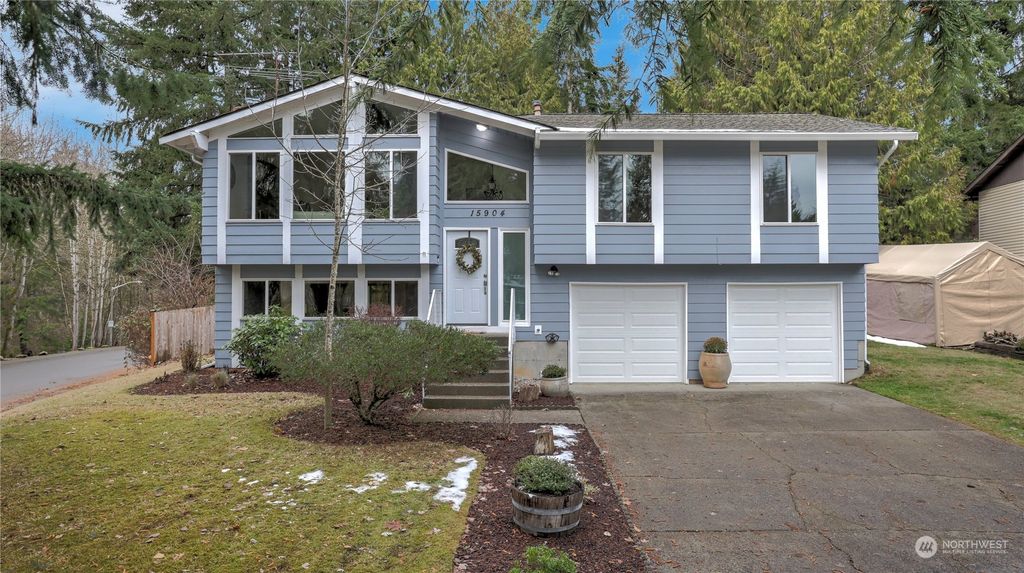 Photo of 15904 SE 178th Court, Renton, WA 98058 (MLS # 2021754)