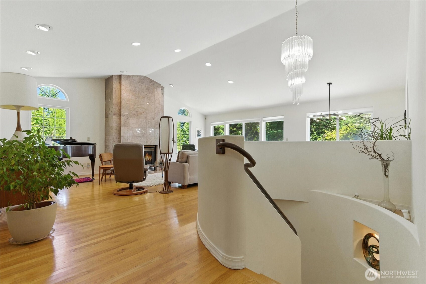 270 Pioneer Drive