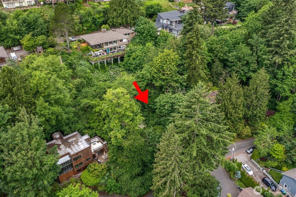 Photo of 13737 41st Avenue NE, Seattle, WA 98125 (MLS # 2537199)