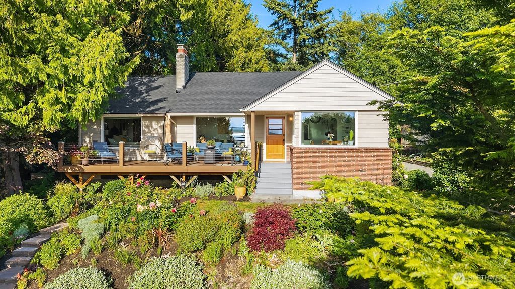 Photo of 9326 California Avenue SW, Seattle, WA 98136 (MLS # 2529339)