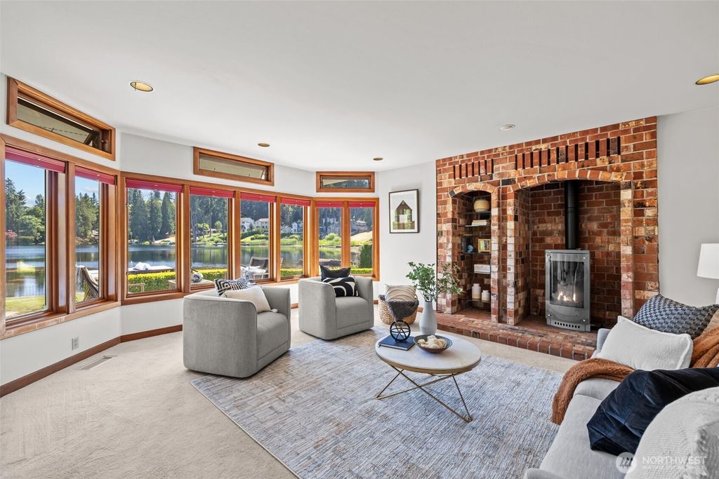 Photo of 13027 SE 76th Street, Newcastle, WA 98056 (MLS # 2408195)