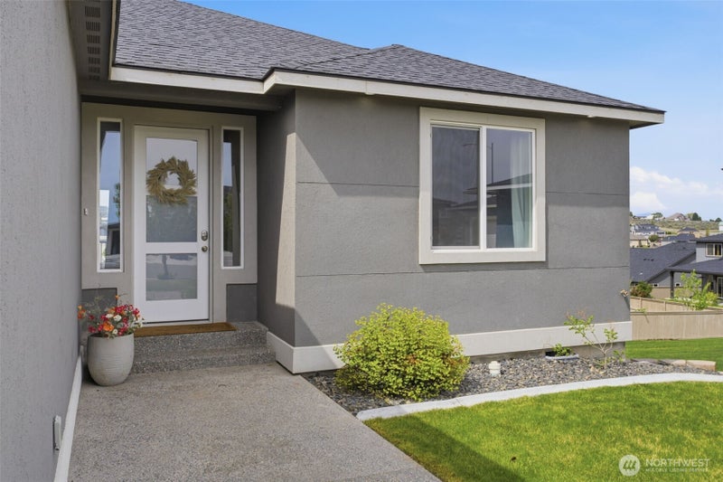 1075 Klamath Court