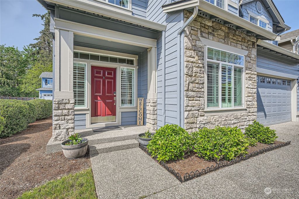 Photo of 817 199th Street SW, Lynnwood, WA 98036 (MLS # 2239031)