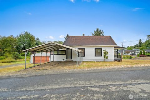 Photo of 2104 Stuart Street, Raymond, WA 98577 (MLS # 2405596)
