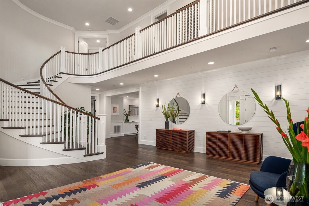 Photo of 3183 95th Place NE, Clyde Hill, WA 98004 (MLS # 2503346)