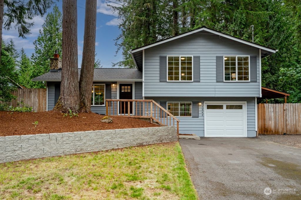 Photo of 11242 320th Avenue NE, Carnation, WA 98014 (MLS # 2252514)