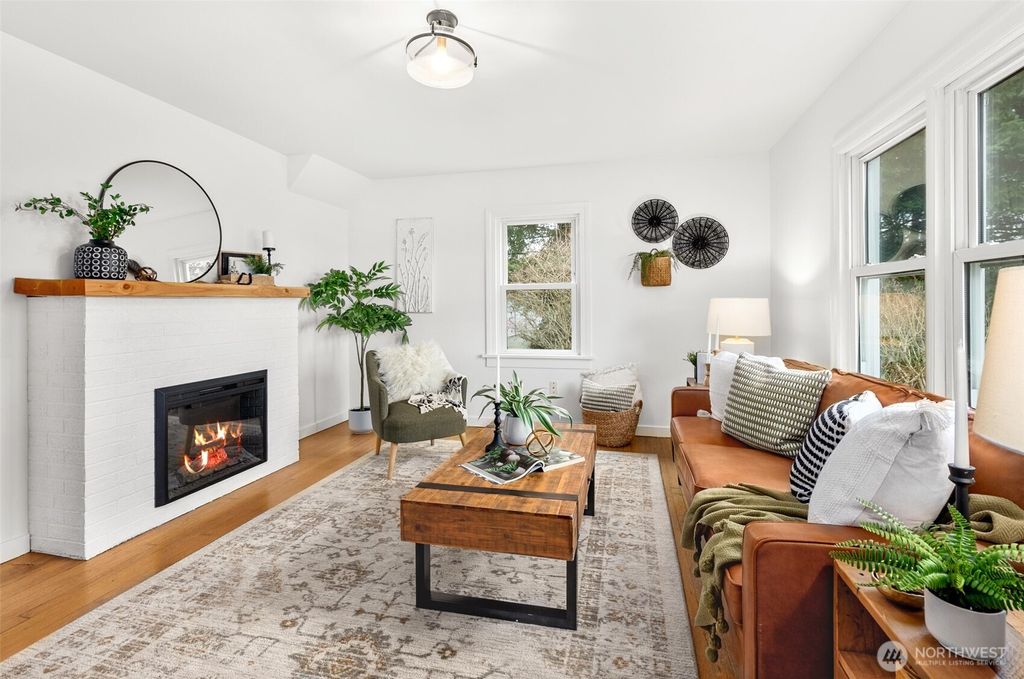 Photo of 1606 5th Street, Snohomish, WA 98290 (MLS # 2472858)