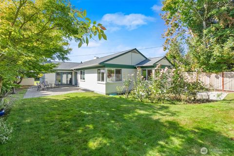 Photo of 3242 Maringo Road SE, Olympia, WA 98501 (MLS # 2434612)