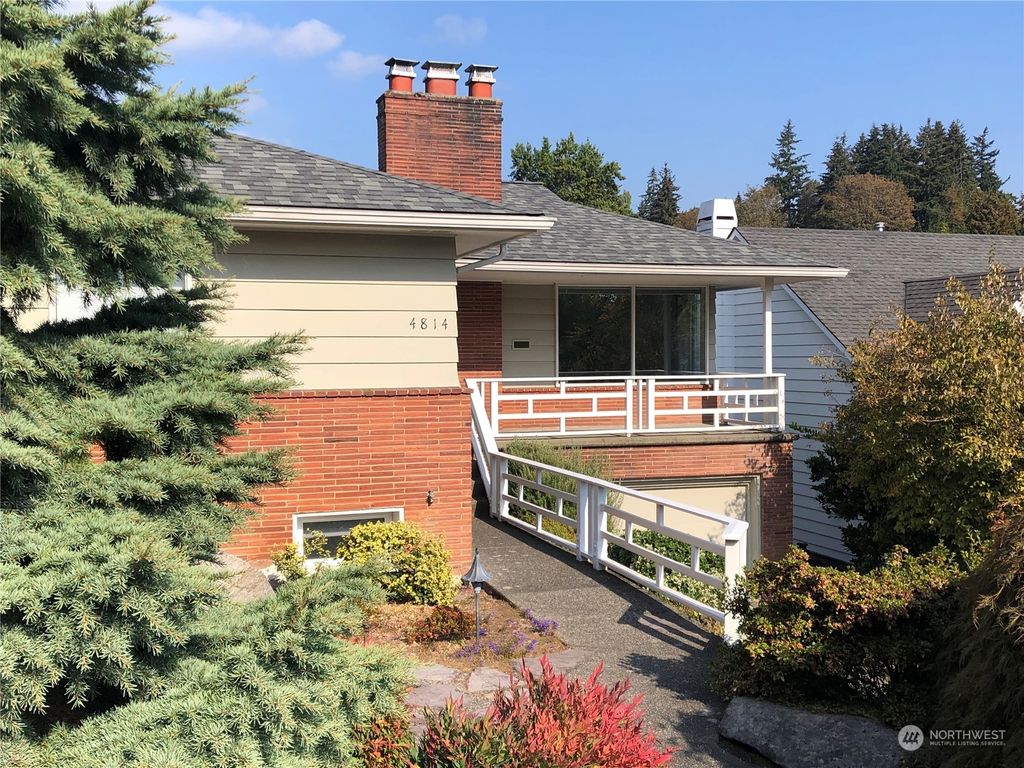 Photo of 4814 NE 43rd Street, Seattle, WA 98105 (MLS # 2005957)