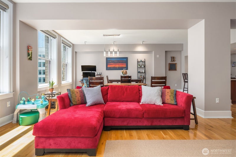 1500 4th Avenue 804