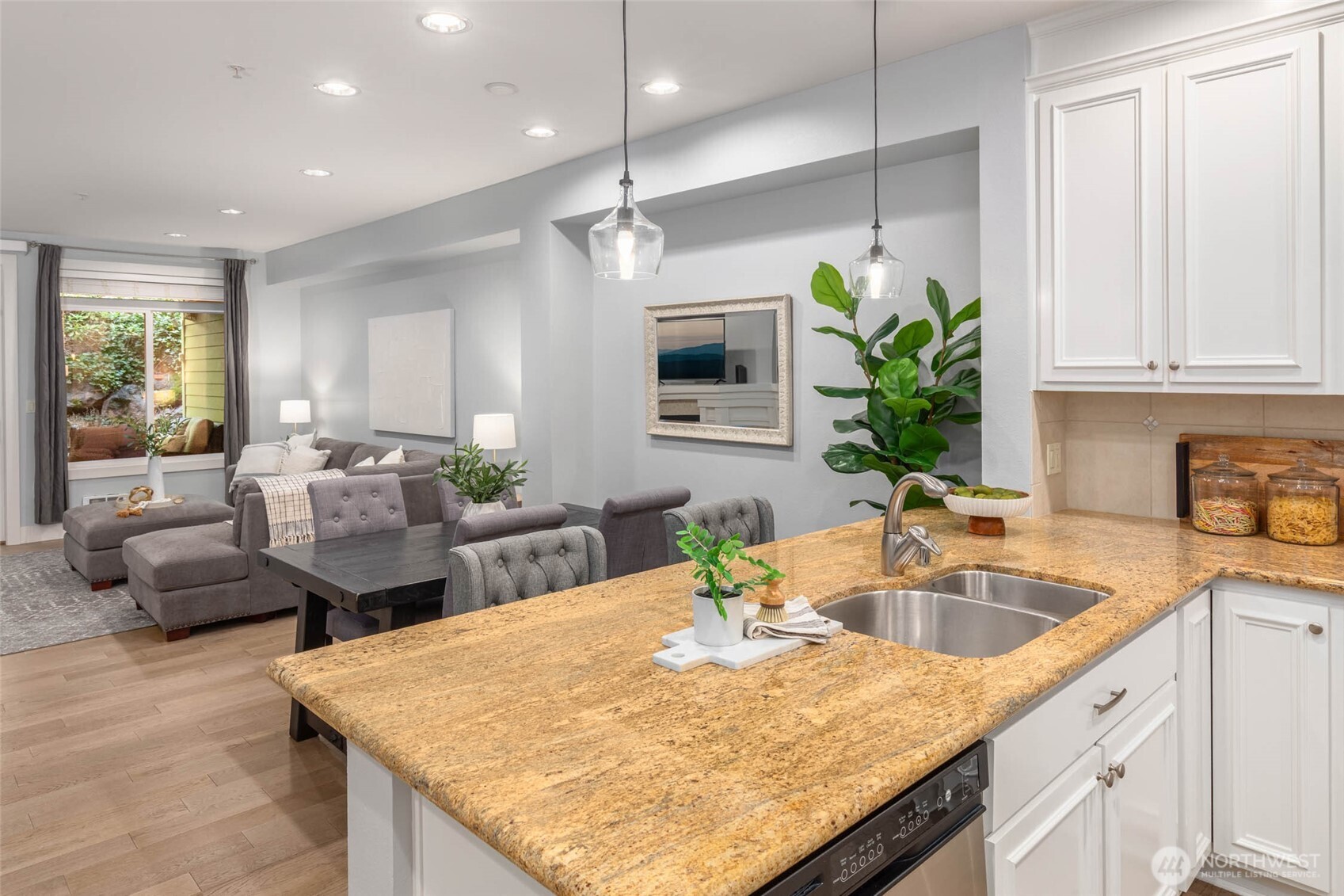 8550 Redmond Woodinville Road NE 305