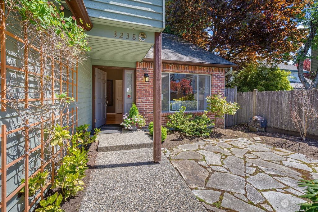 Photo of 3238 NE 100th Street #E, Seattle, WA 98125 (MLS # 2065001)