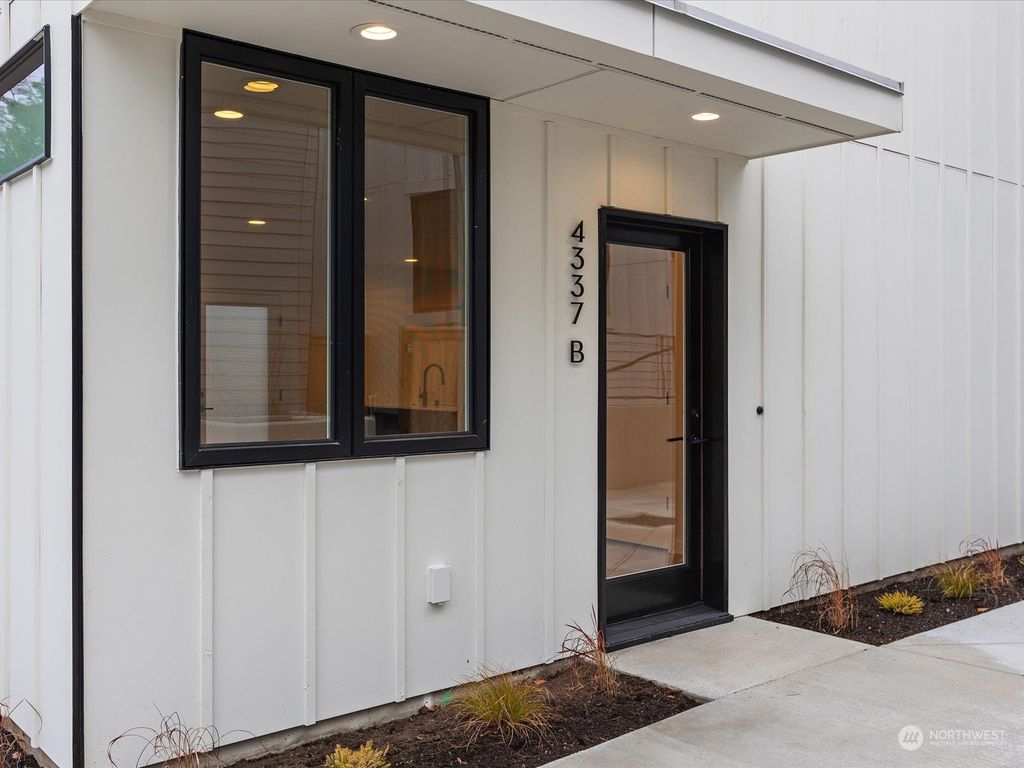 Photo of 4337 30th Avenue W #B, Seattle, WA 98199 (MLS # 2318334)