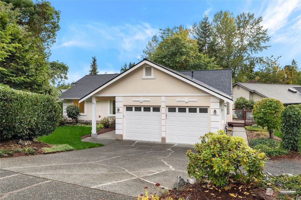 Photo of 7813 NE 124th Street, Kirkland, WA 98034 (MLS # 2166748)