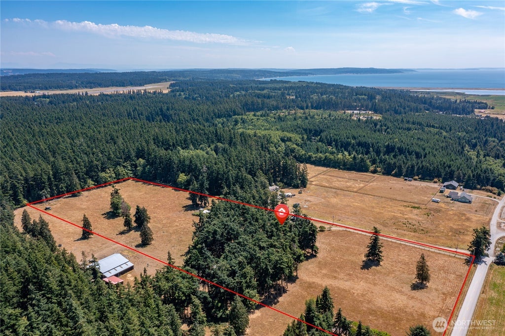 Photo of 347 Jacobs Road, Coupeville, WA 98239 (MLS # 2560383)