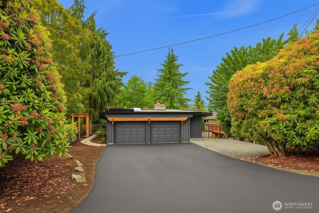 Photo of 406 Center Place, Everett, WA 98203 (MLS # 2406535)