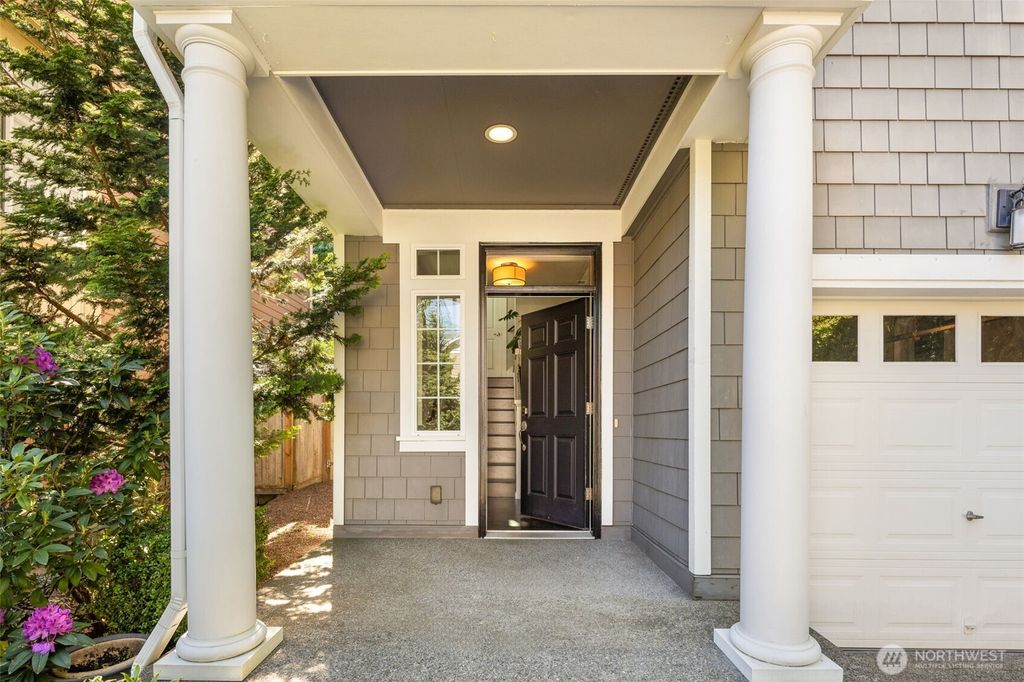Photo of 16159 SE 51st Place, Bellevue, WA 98006 (MLS # 2525605)
