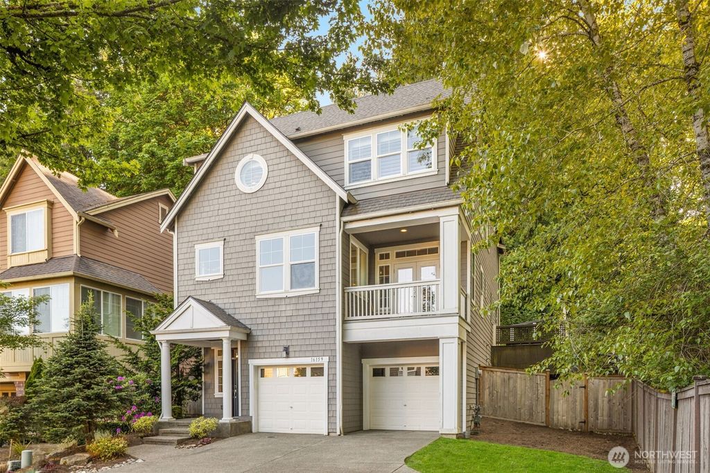 Photo of 16159 SE 51st Place, Bellevue, WA 98006 (MLS # 2525605)