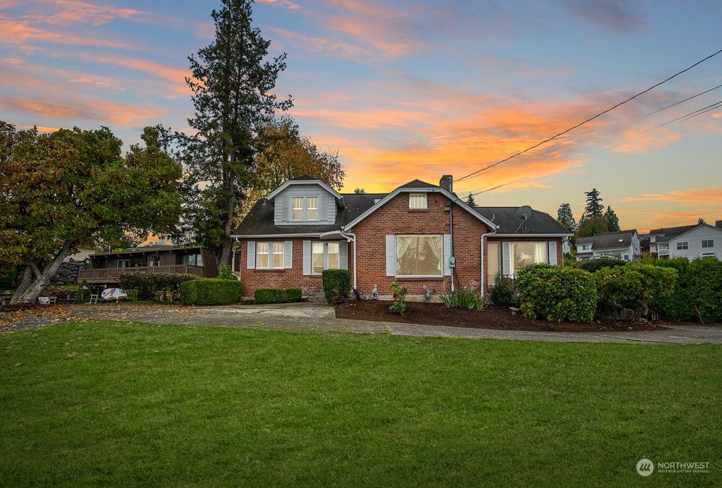 Photo of 11310 S Lake Stevens Road, Lake Stevens, WA 98258 (MLS # 2306264)